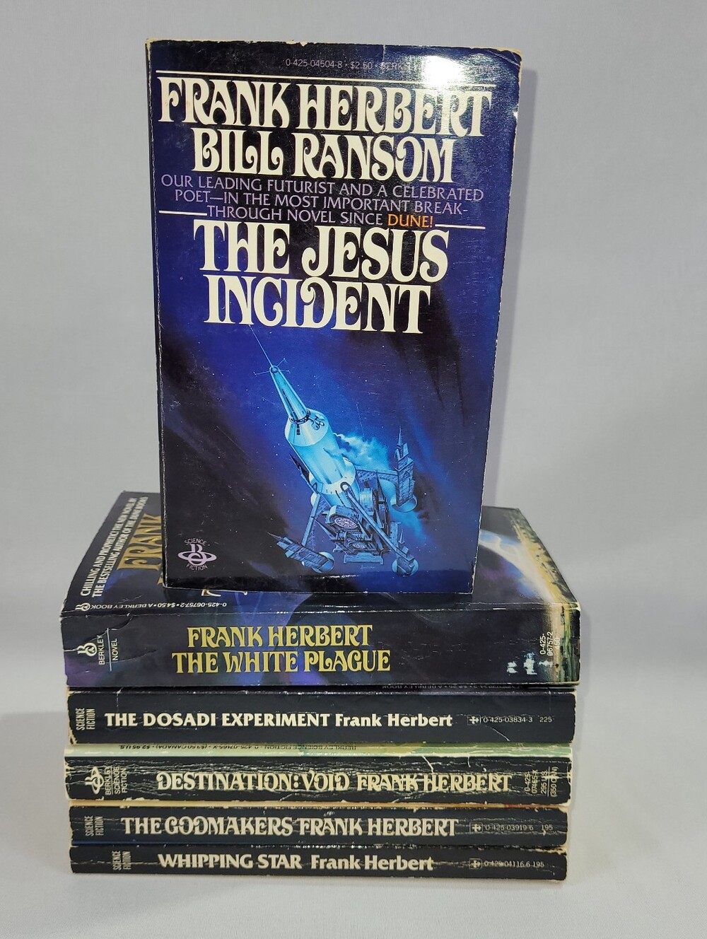 Frank Herbert Science Fiction Books 6 Paperback Softcover Novel Lot